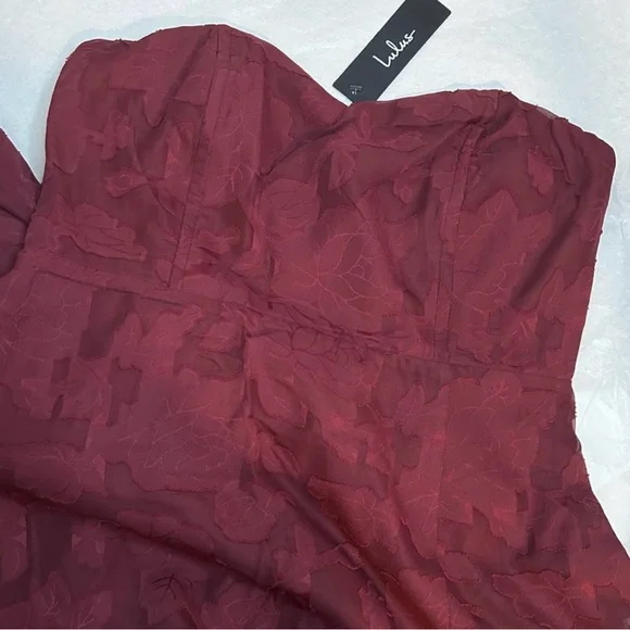 Lulu's Burgundy Strapless Maxi Dress *NEVER WORN* - Picture 5 of 8